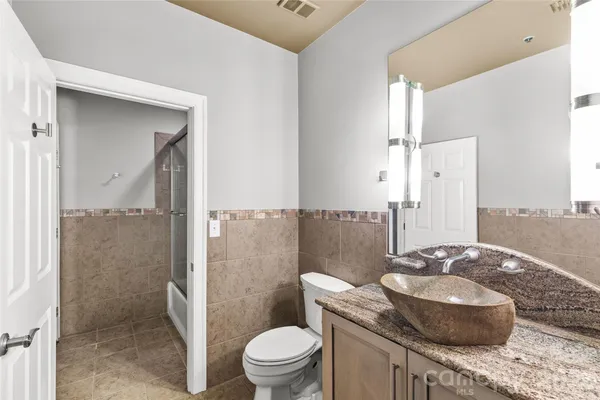 $549,900 | 127 North Tryon Street, Unit 410, Charlotte, NC 28246