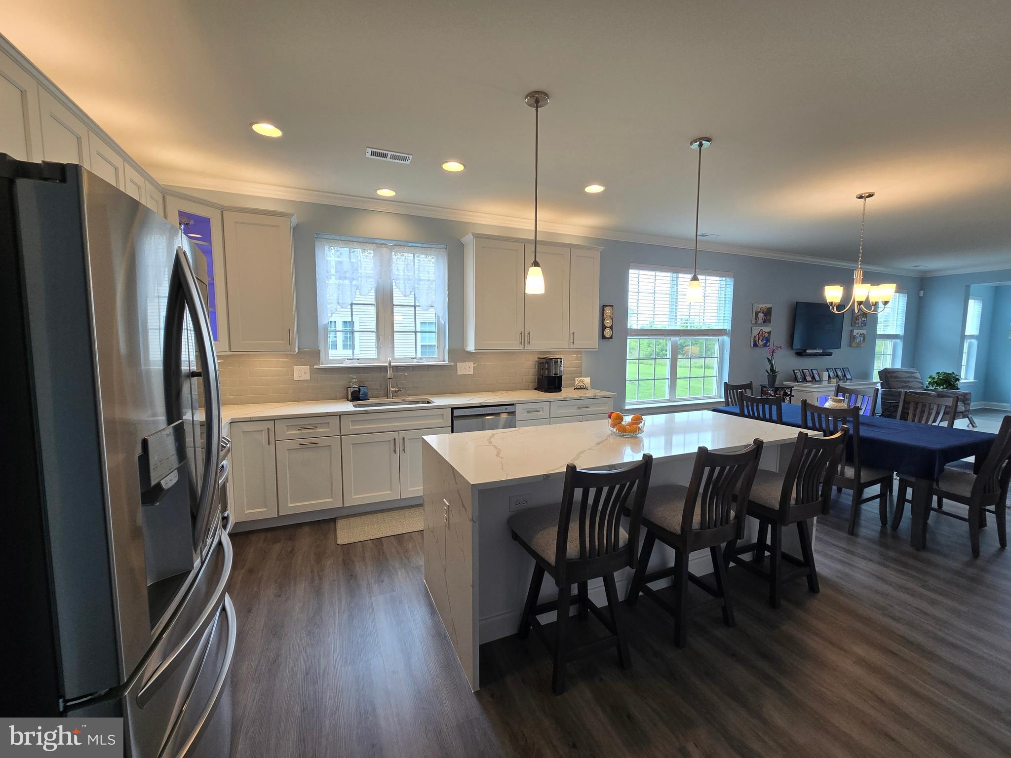 35 Queensferry Drive Williamstown, NJ 08094 - Photo 8 of 63 a large kitchen with a table and chairs