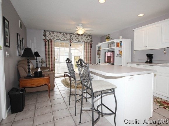 2815 Wordsworth Drive Springfield, IL 62711 - Photo 6 of 12 Gallery Image 6