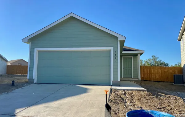 $1,600 | 8503 Black Sapphire, San Antonio, TX 78263