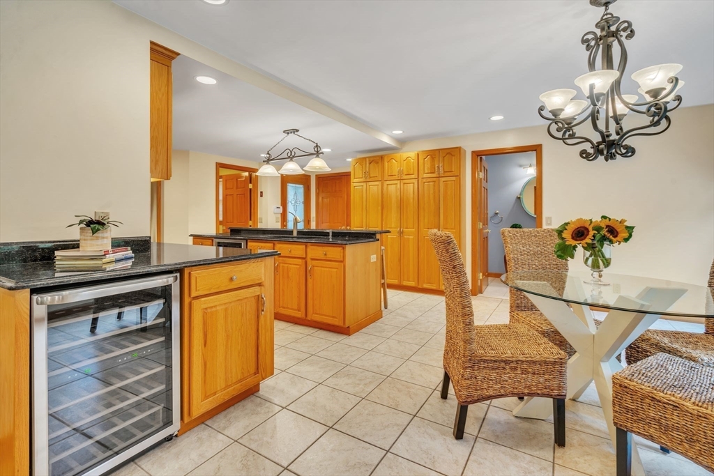 89 Burbank Road Longmeadow, MA 01106 - Photo 16 of 42 Gallery Image 16