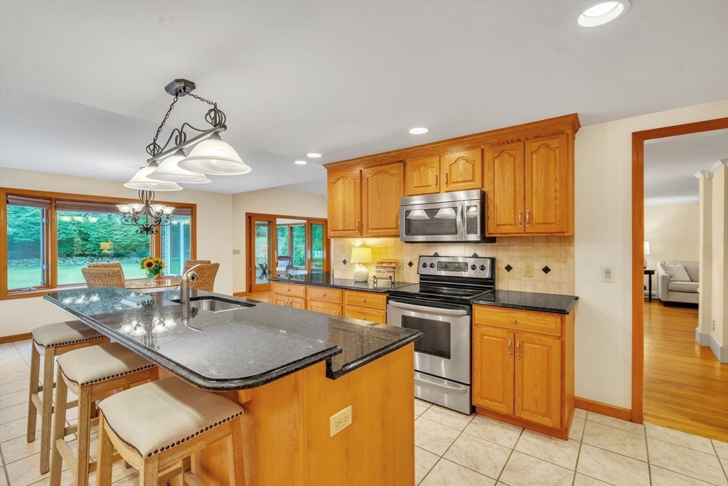 89 Burbank Road Longmeadow, MA 01106 - Photo 18 of 42 Gallery Image 18