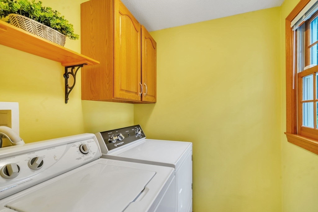 89 Burbank Road Longmeadow, MA 01106 - Photo 23 of 42 Gallery Image 23