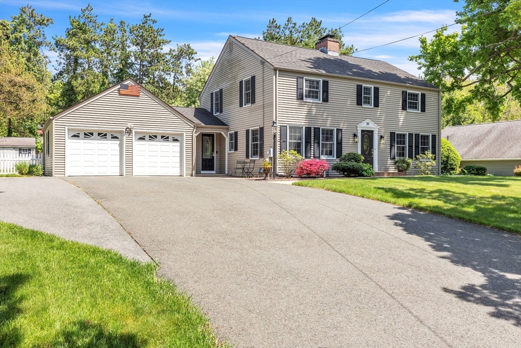 89 Burbank Road Longmeadow, MA 01106 - Photo 3 of 42 Gallery Image 3
