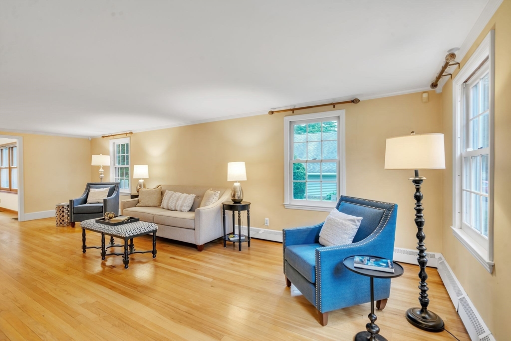 89 Burbank Road Longmeadow, MA 01106 - Photo 9 of 42 Gallery Image 9