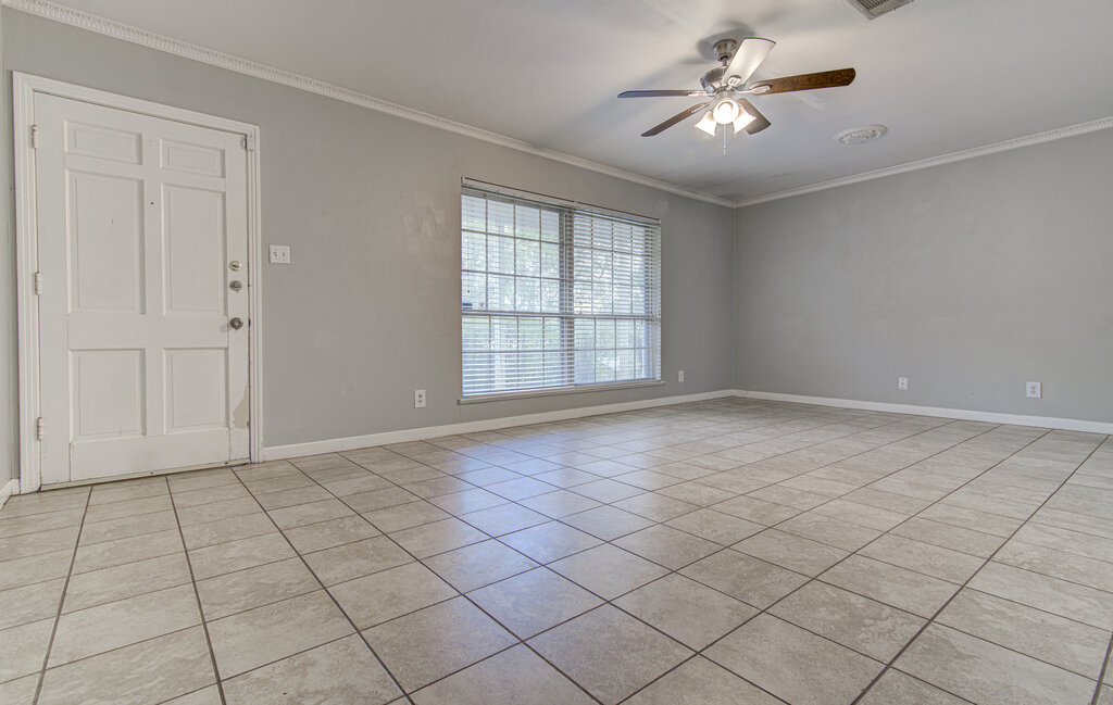 2709 Rae Dell Avenue Austin, TX 78704 - Photo 3 of 27
