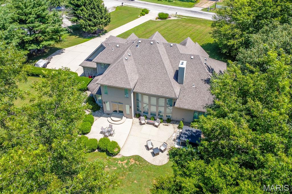 1949 Klaus-Geiger Road Highland, IL 62249 - Photo 3 of 55