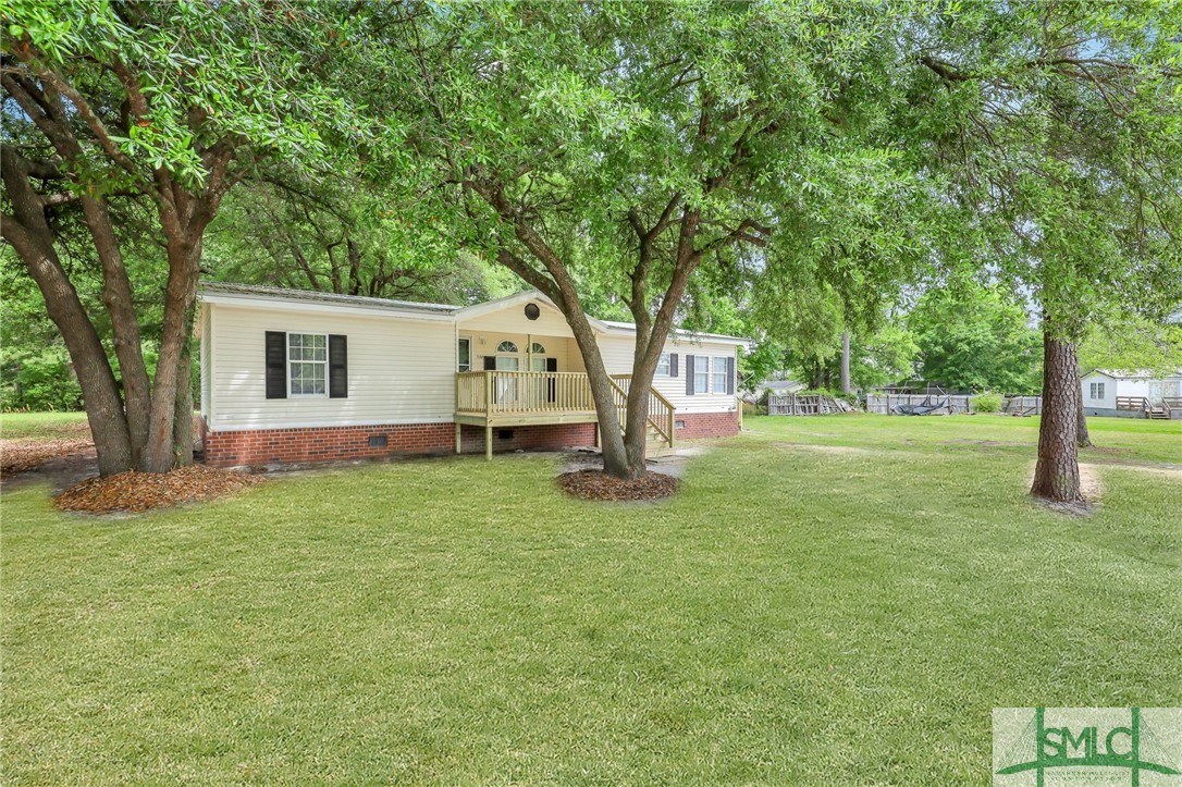 502 Red Bird Drive Springfield, GA 31329 - Photo 2 of 32