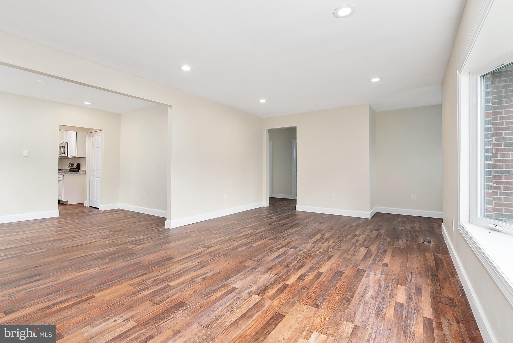 242 Dale Road Pasadena, MD 21122 - Photo 4 of 30 Gallery Image 4