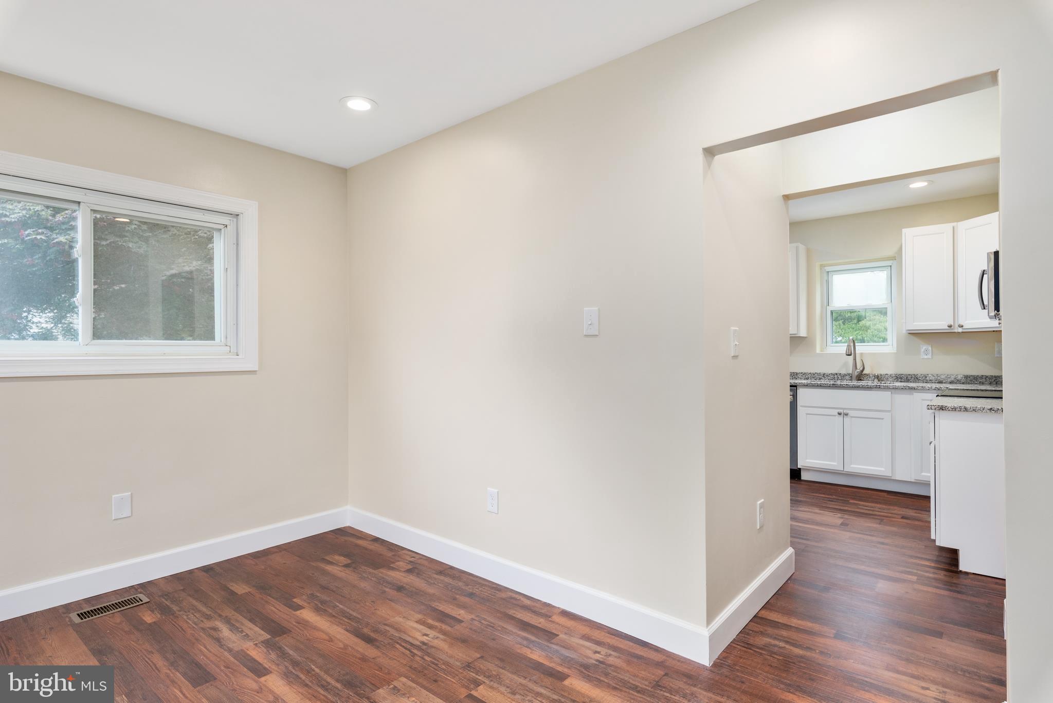 242 Dale Road Pasadena, MD 21122 - Photo 10 of 30 Gallery Image 10