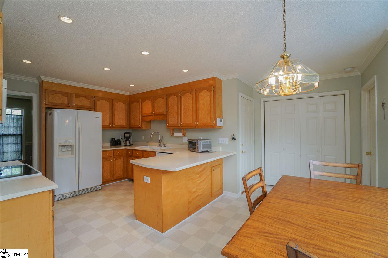 354 Taylor Road Greer, SC 29651 - Photo 14 of 27