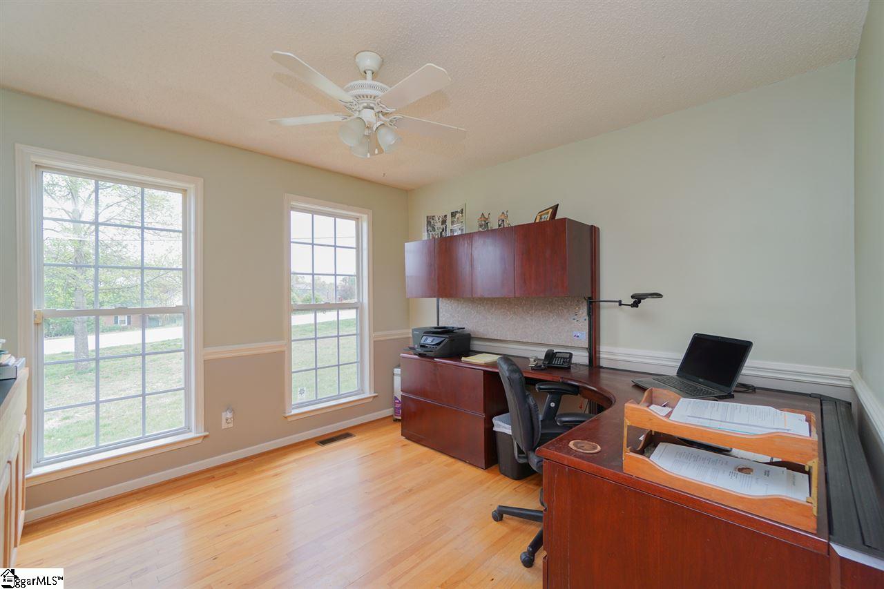 354 Taylor Road Greer, SC 29651 - Photo 17 of 27