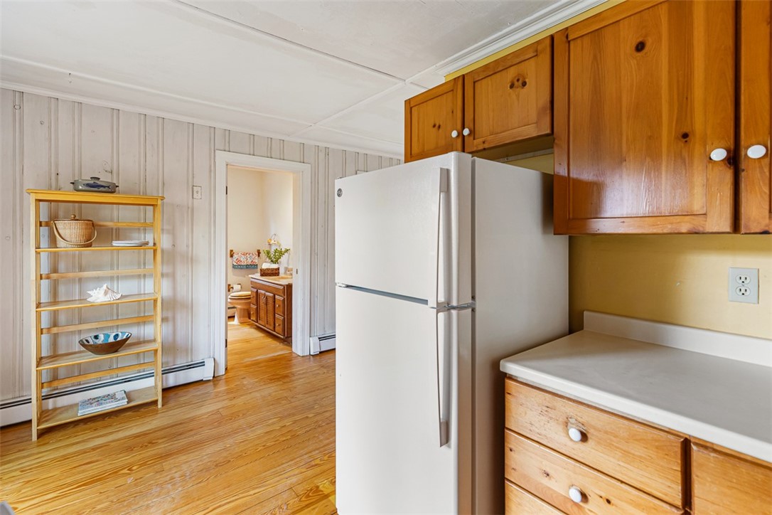 28 Byway Road Barrington, RI 02806 - Photo 10 of 35