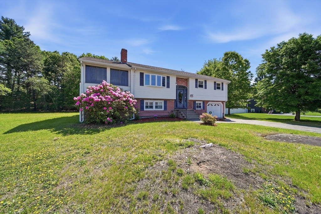 55 Burnham Road Billerica, MA 01862 - Photo 4 of 31