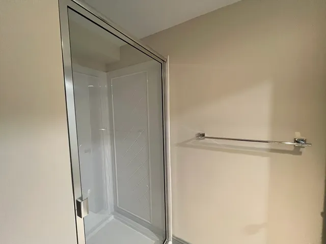 $2,295 | 160 Seabury Street, Unit 23, Fall River, MA 02720