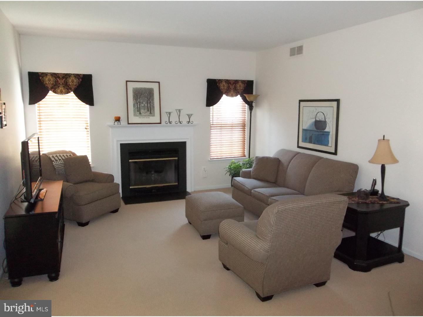 7 Spring Mill Court Sewell, NJ 08080 - Photo 5 of 25 Family Room