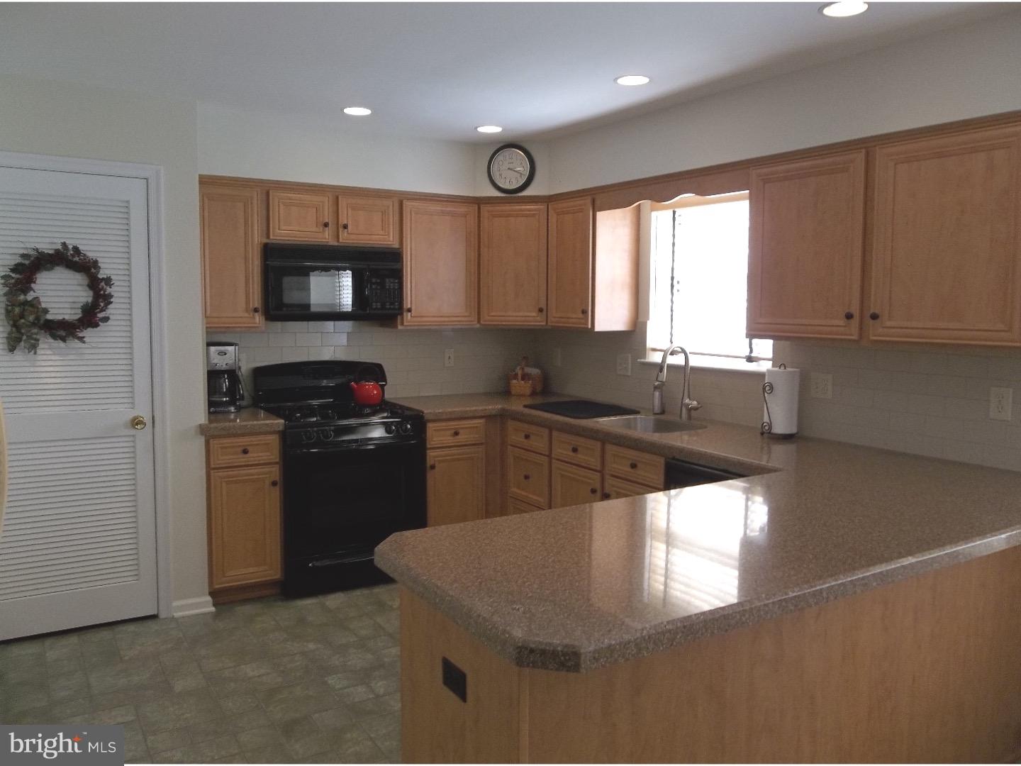 7 Spring Mill Court Sewell, NJ 08080 - Photo 7 of 25 Kitchen