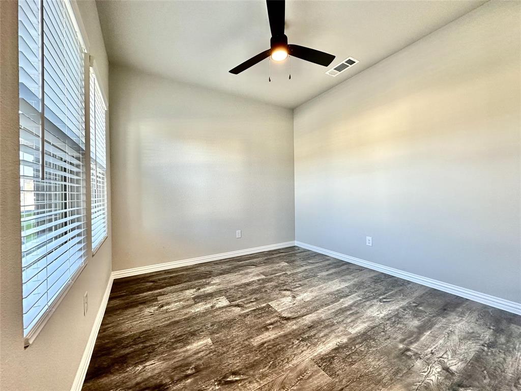 1804 Berry Rdg Trail Aubrey, TX 76227 - Photo 16 of 33