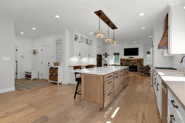 $1,194,000 | 1512 St James Pl Court, Wildwood, MO 63038