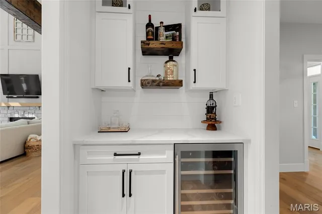 $1,194,000 | 1512 St James Pl Court, Wildwood, MO 63038