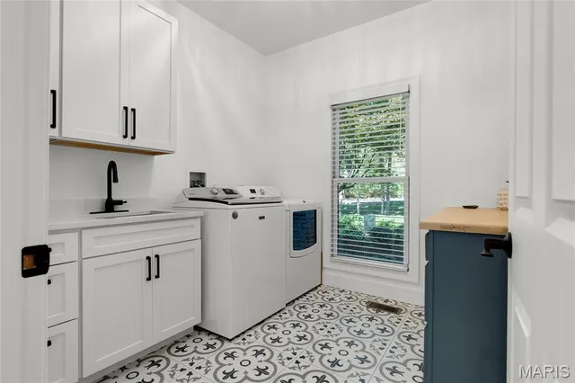 $1,194,000 | 1512 St James Pl Court, Wildwood, MO 63038