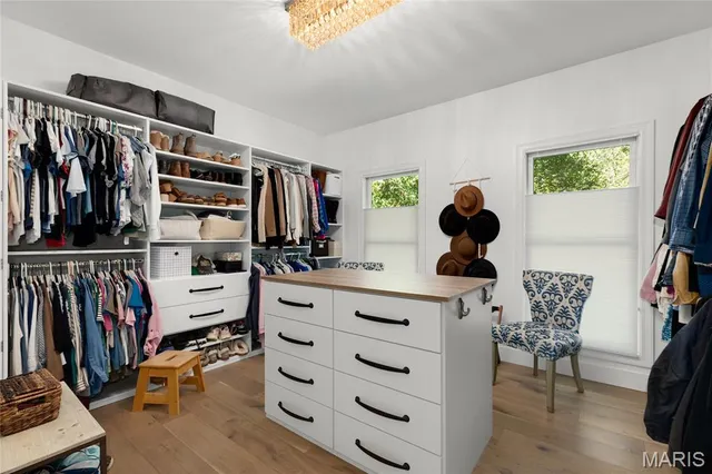 $1,194,000 | 1512 St James Pl Court, Wildwood, MO 63038