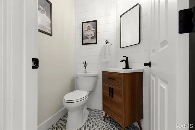 $1,194,000 | 1512 St James Pl Court, Wildwood, MO 63038