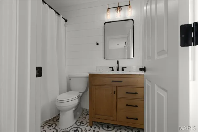 $1,194,000 | 1512 St James Pl Court, Wildwood, MO 63038