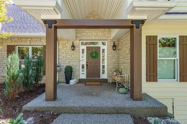 $1,194,000 | 1512 St James Pl Court, Wildwood, MO 63038