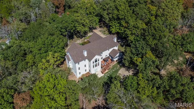 $1,194,000 | 1512 St James Pl Court, Wildwood, MO 63038