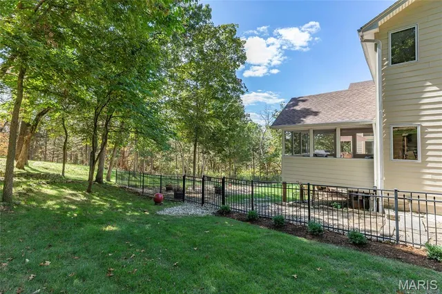 $1,194,000 | 1512 St James Pl Court, Wildwood, MO 63038
