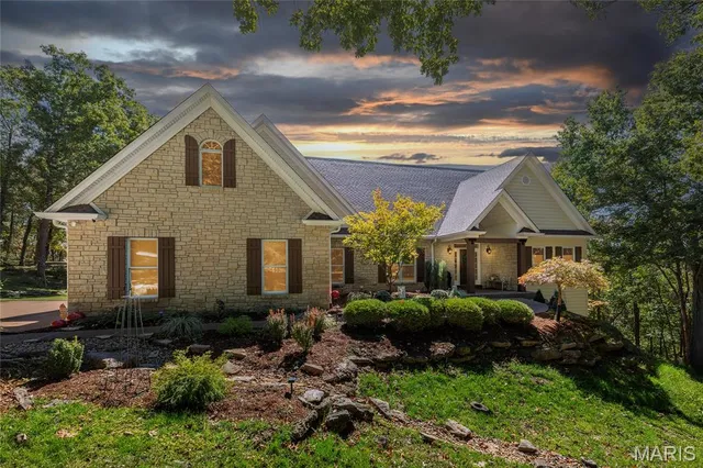 $1,194,000 | 1512 St James Pl Court, Wildwood, MO 63038