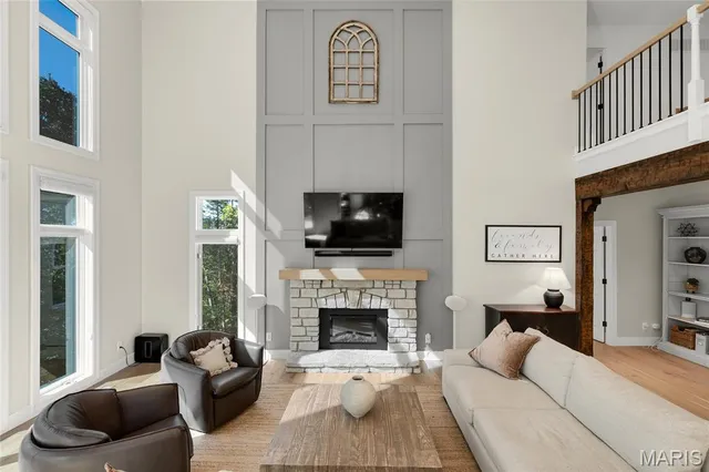 $1,194,000 | 1512 St James Pl Court, Wildwood, MO 63038