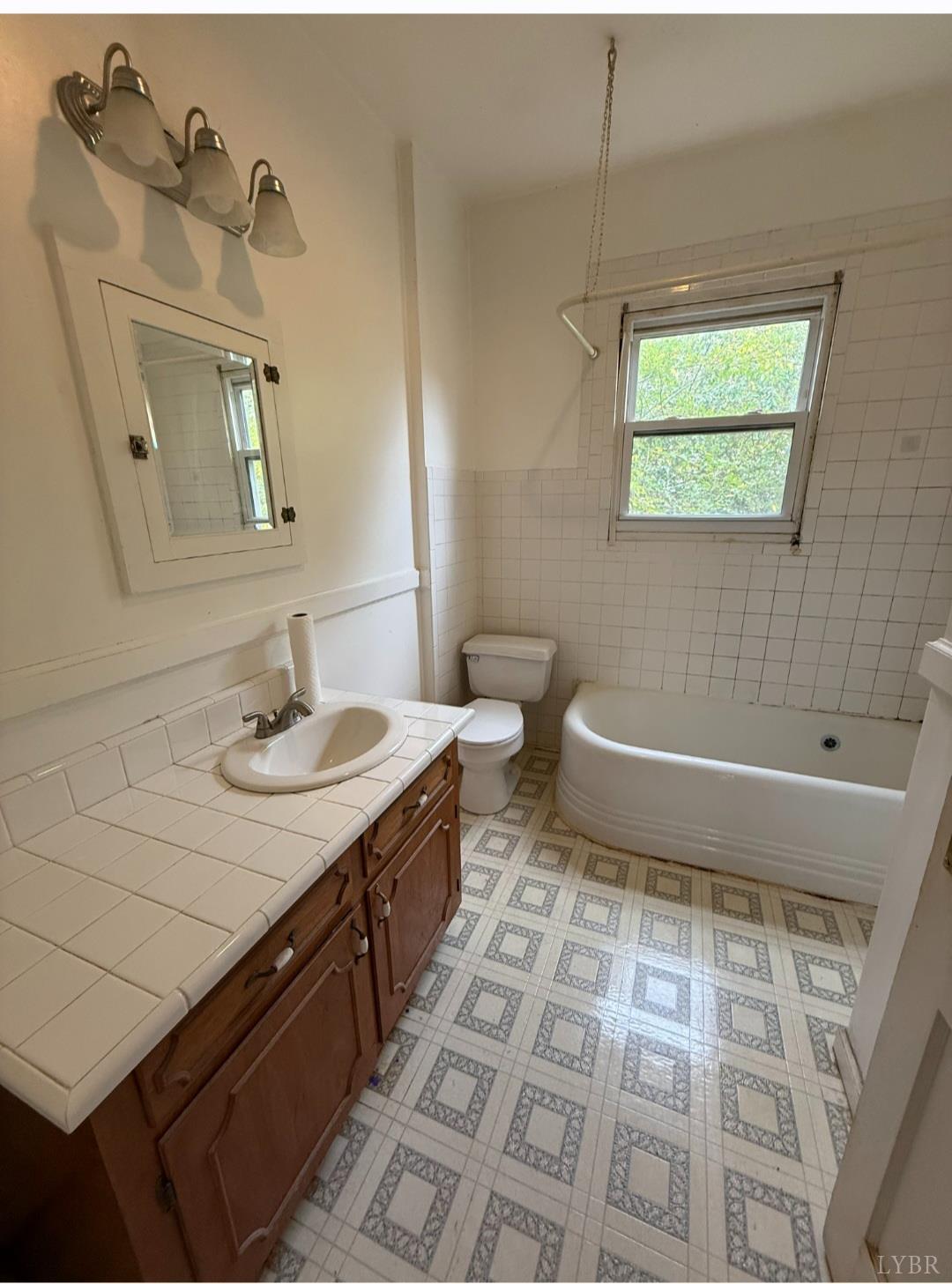 505 Thomas Road Lynchburg, VA 24501 - Photo 8 of 9 Gallery Image 8
