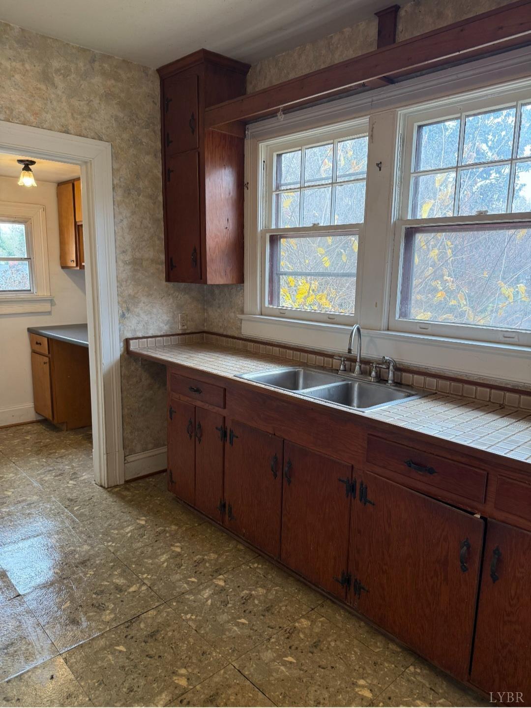 505 Thomas Road Lynchburg, VA 24501 - Photo 9 of 9 Gallery Image 9