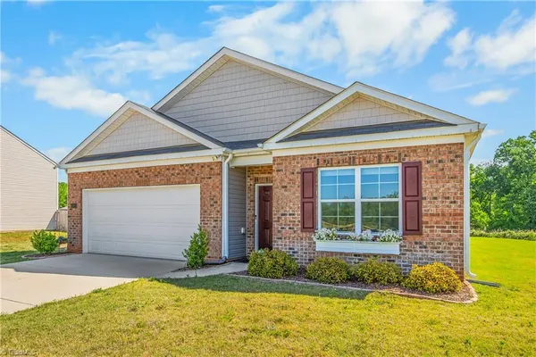 $332,000 | 192 Culloden Drive, Mocksville, NC 27028