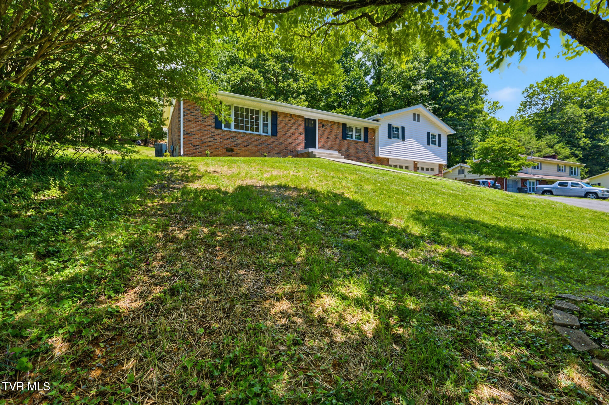 1345 King College Road Bristol, TN 37620 - Photo 42 of 42 DSC_0095