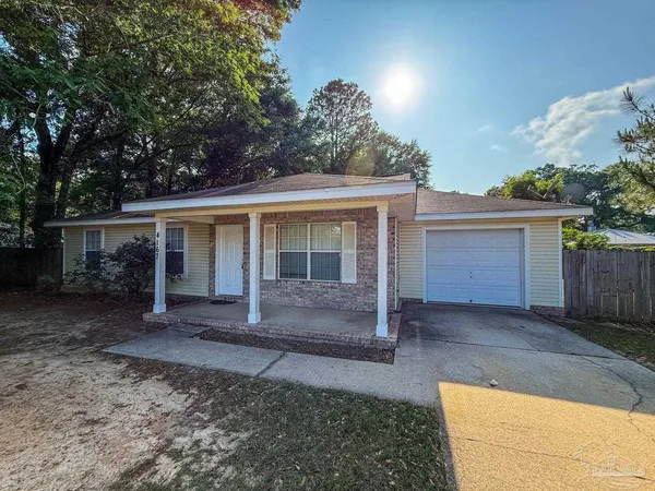 $1,595 | 4167 Bell Lane, Pace, FL 32571