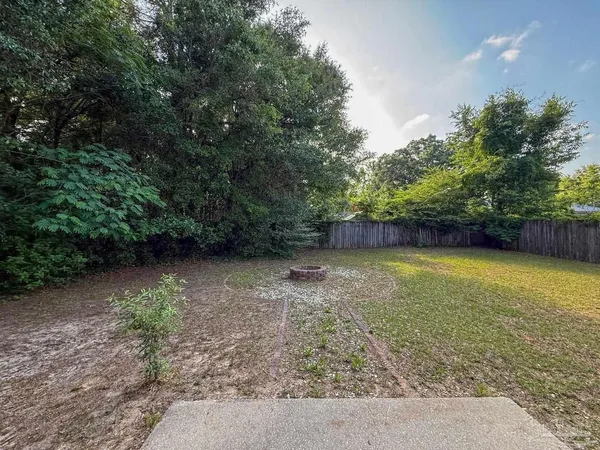 $1,595 | 4167 Bell Lane, Pace, FL 32571