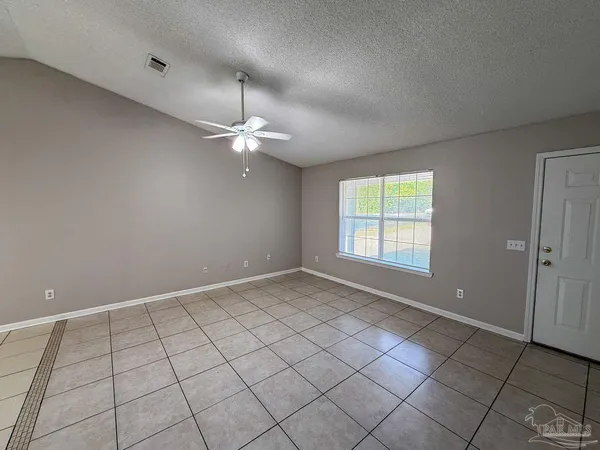 $1,595 | 4167 Bell Lane, Pace, FL 32571