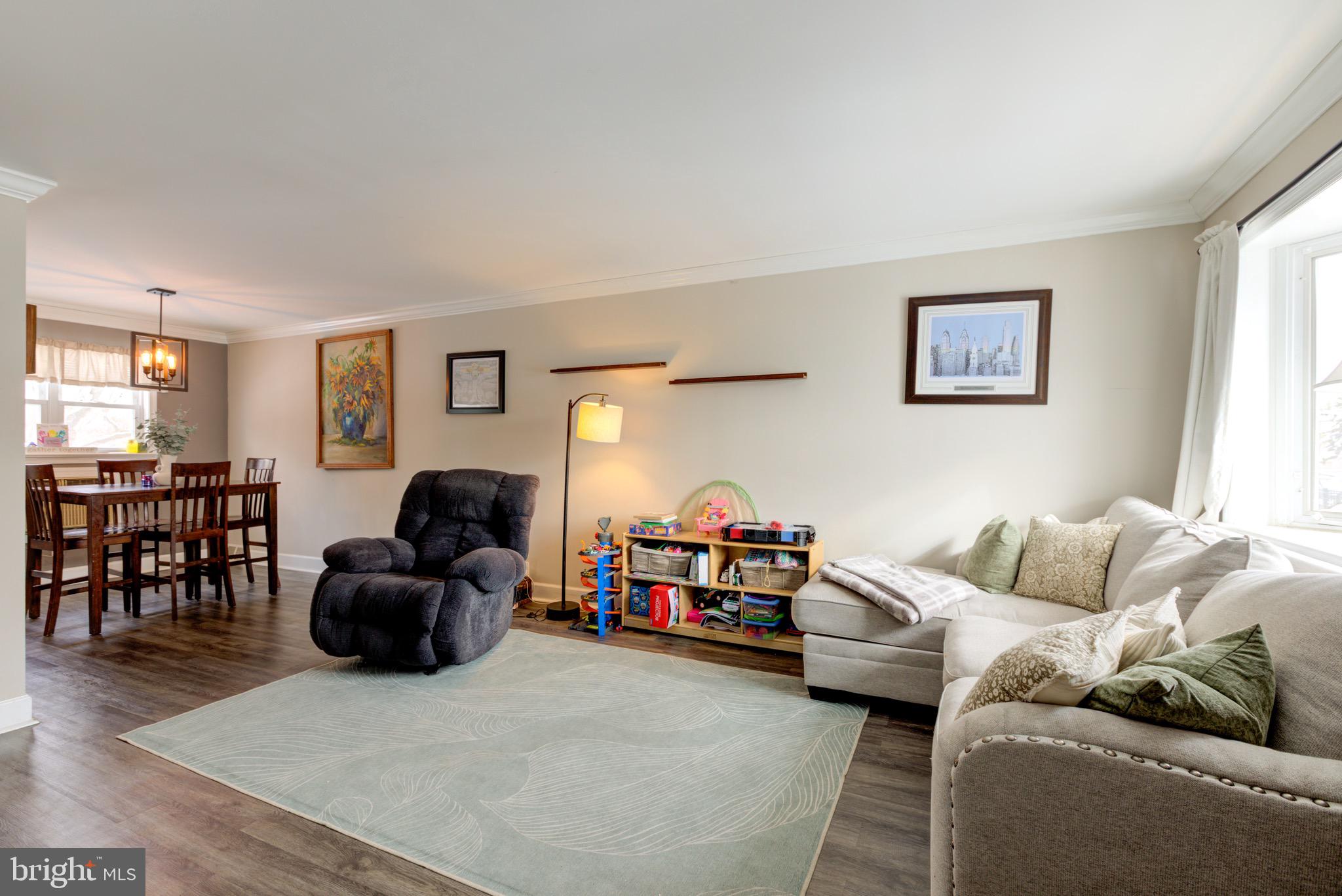 203 Overlook Road Philadelphia, PA 19128 - Photo 5 of 32 a living room with furniture and a flat screen tv