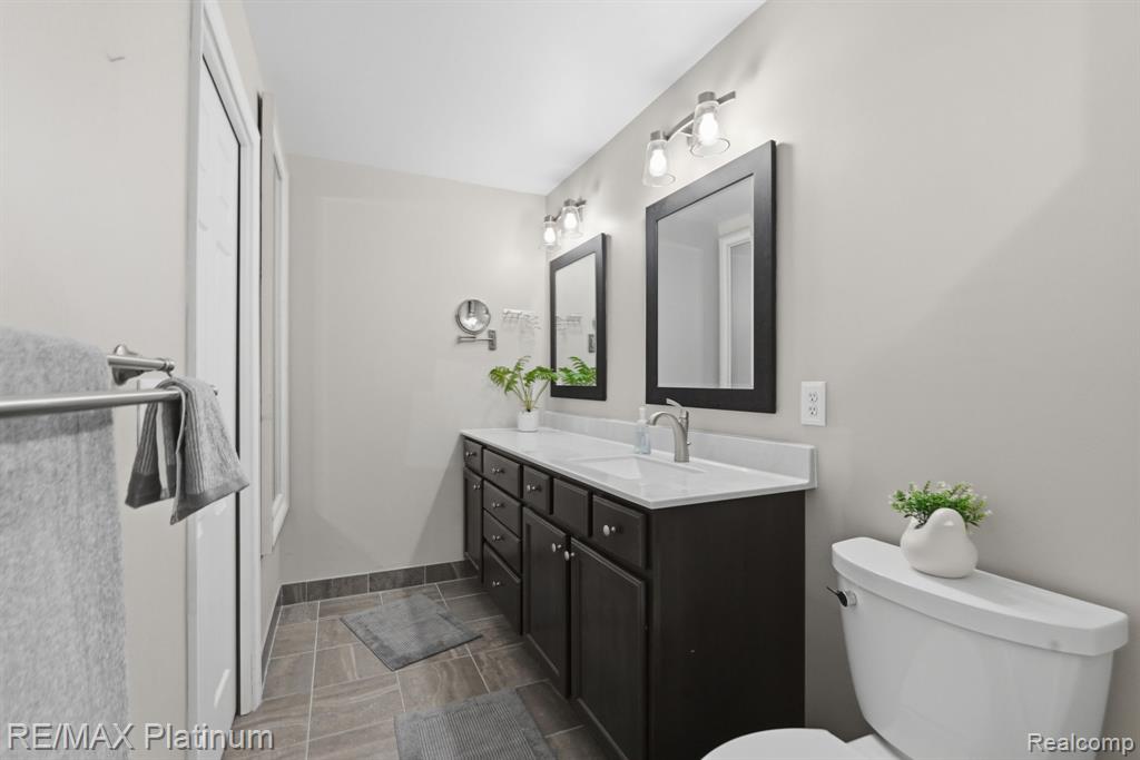 1612 South Hughes Road Brighton, MI 48114 - Photo 15 of 53