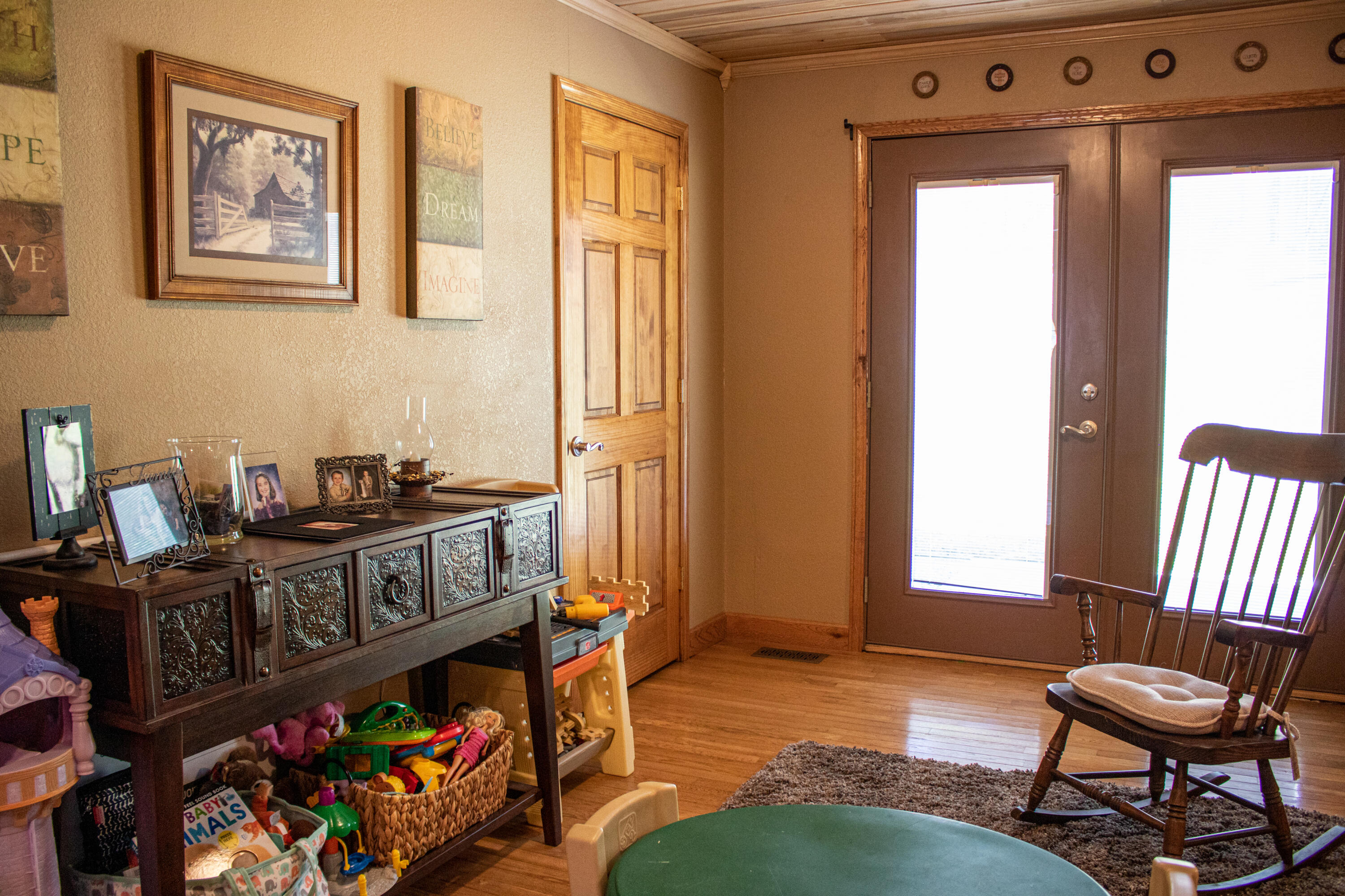 5990 Powell River Road Norton, VA 24273 - Photo 13 of 37 Living 6 (1)