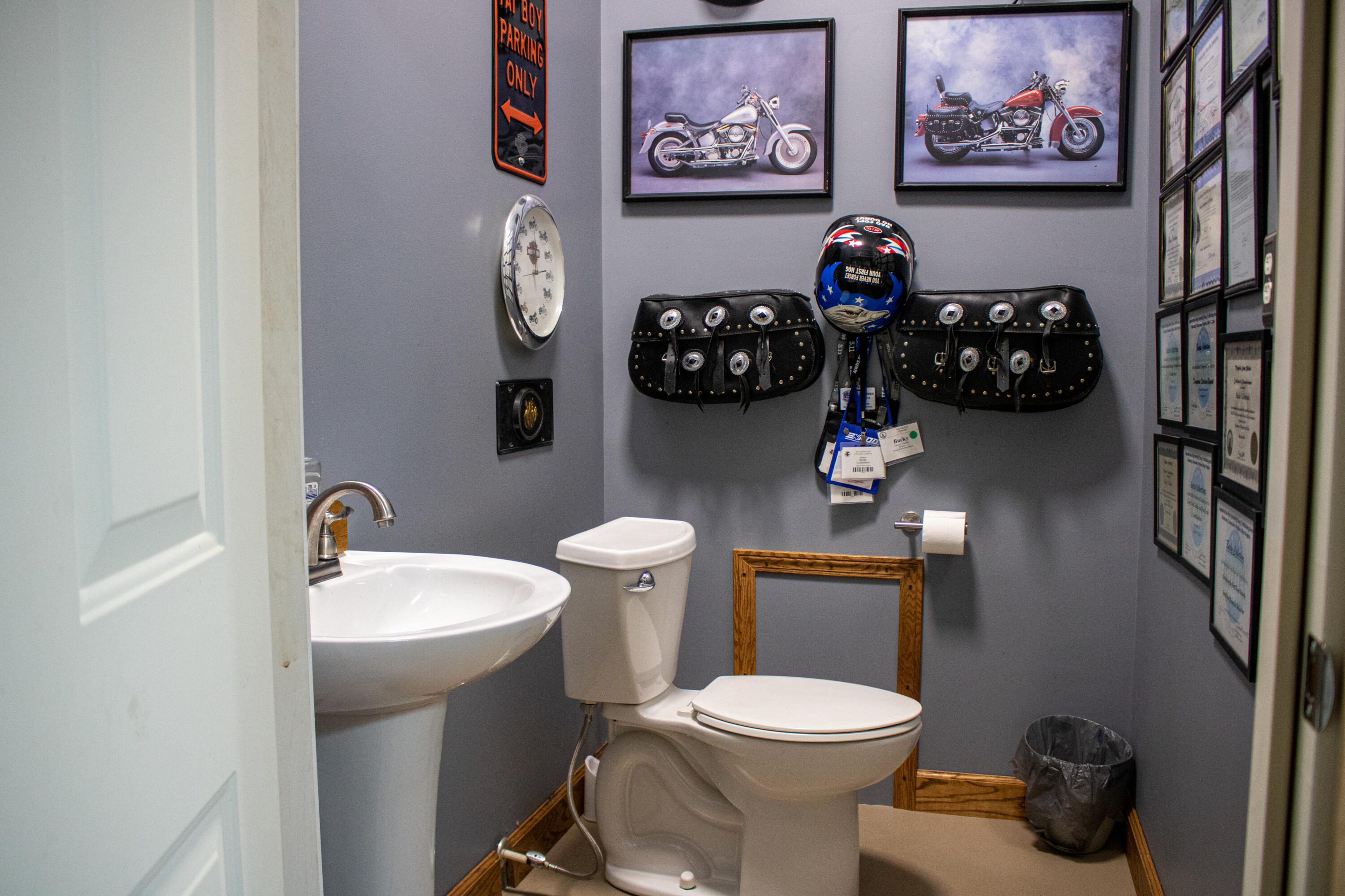 5990 Powell River Road Norton, VA 24273 - Photo 31 of 37 Attached Garage Bathroom (1)