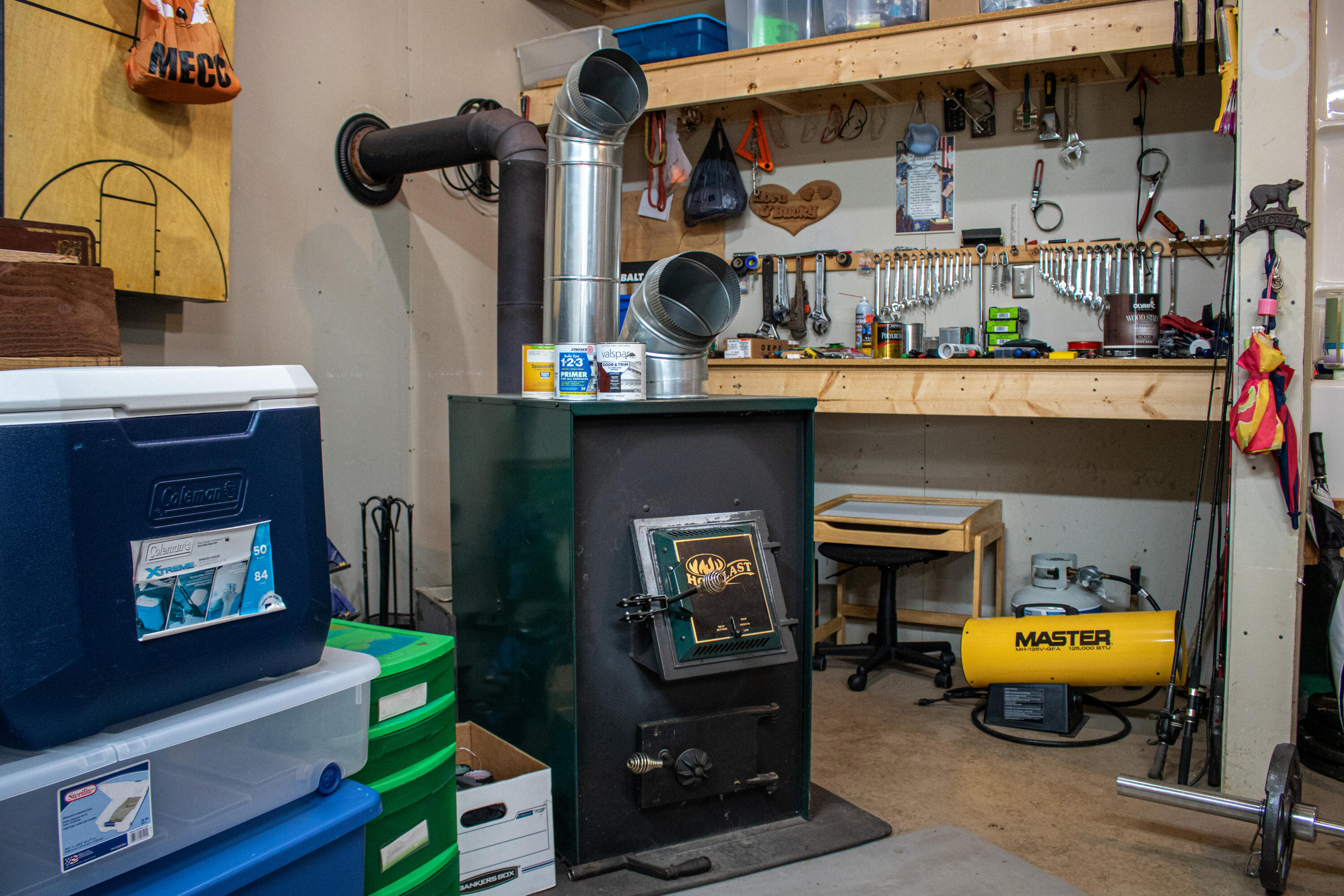 5990 Powell River Road Norton, VA 24273 - Photo 33 of 37 Attached Garage Stove (1)