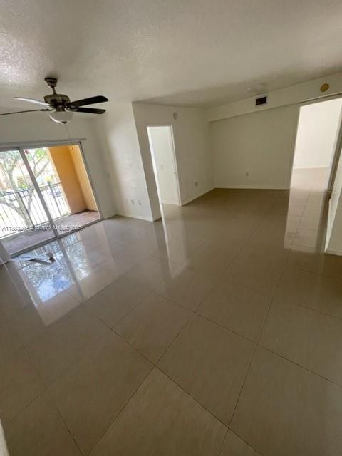 4271 San Marino Boulevard, Unit 206 West Palm Beach, FL 33409 - Photo 2 of 9