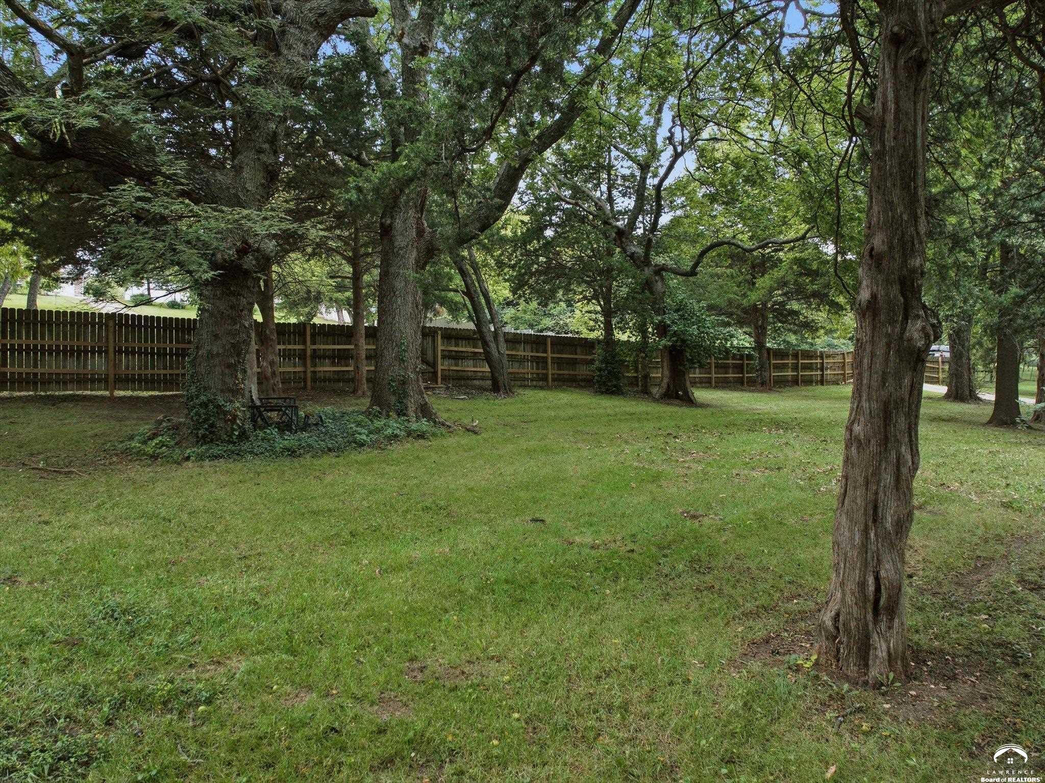 978 East 1587th Road Lawrence, KS 66046 - Photo 41 of 48 Gallery Image 41