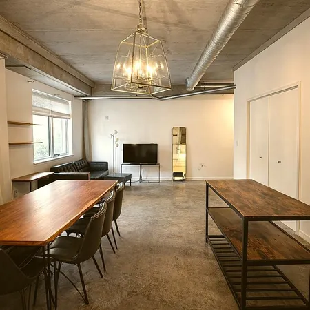 $2,200 | 1001 Belleview Street, Unit 202, Dallas, TX 75215