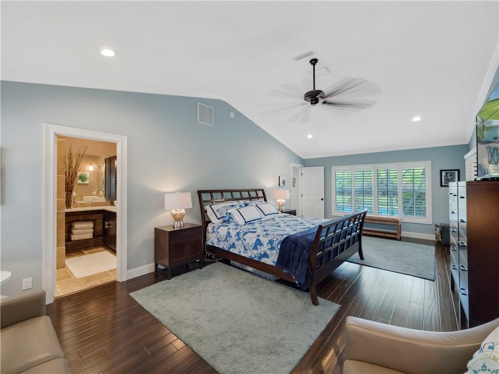 2084 Southwest Pitts Terrace Stuart, FL 34997 - Photo 13 of 21 Gallery Image 13
