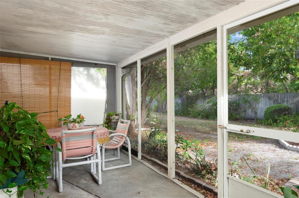 8303 Annwood Road Seminole, FL 33777 - Photo 16 of 30